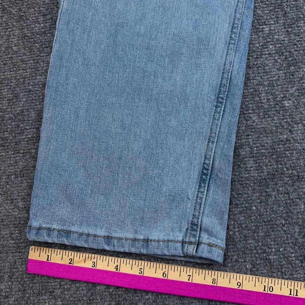 Levis excellent pre